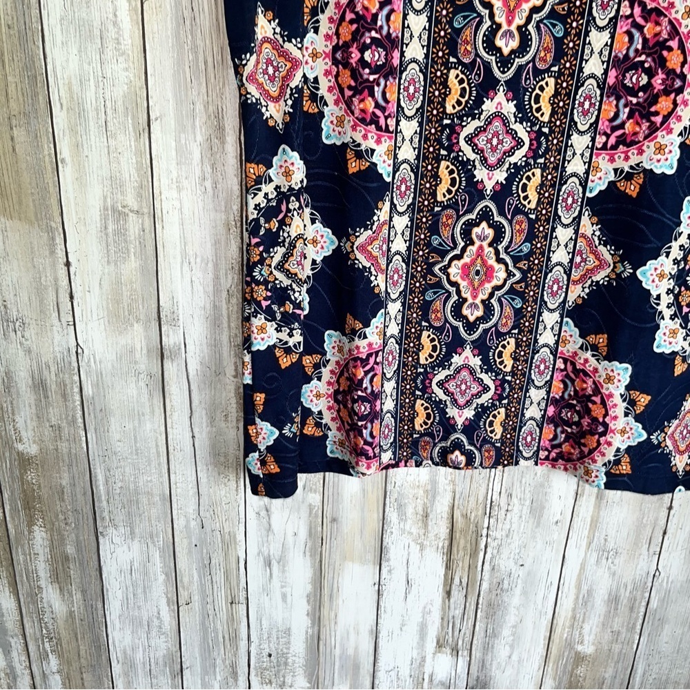 JM Collection Paisley Print Stitch Tee - Picture 4 of 5